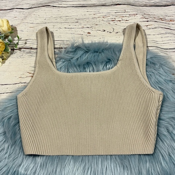 Aritzia Babaton Sculpt Knit Squareneck Cropped Tank Matte Pearl - Picture 1 of 9